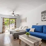 شقة Castle Harbour Samuel's Flat *