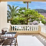 Castle Harbour Samuel's Flat شقة *