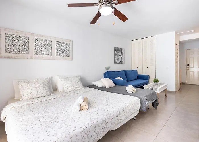 Castle Harbour Samuel's Flat Los Cristianos (Tenerife)